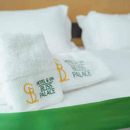 Bliss Palace & 5*