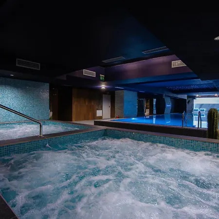 Bliss Palace & Hotel