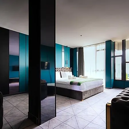 Bliss Palace & 5*