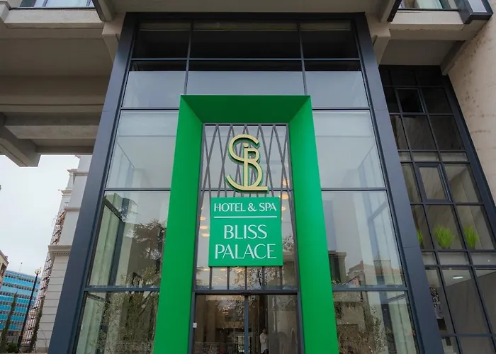 Bliss Palace & Hotel