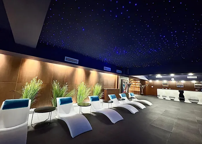 Hotel Bliss Palace &